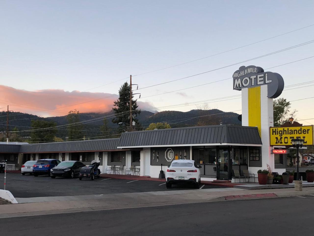 Highlander Motel 윌리엄스 외부 사진
