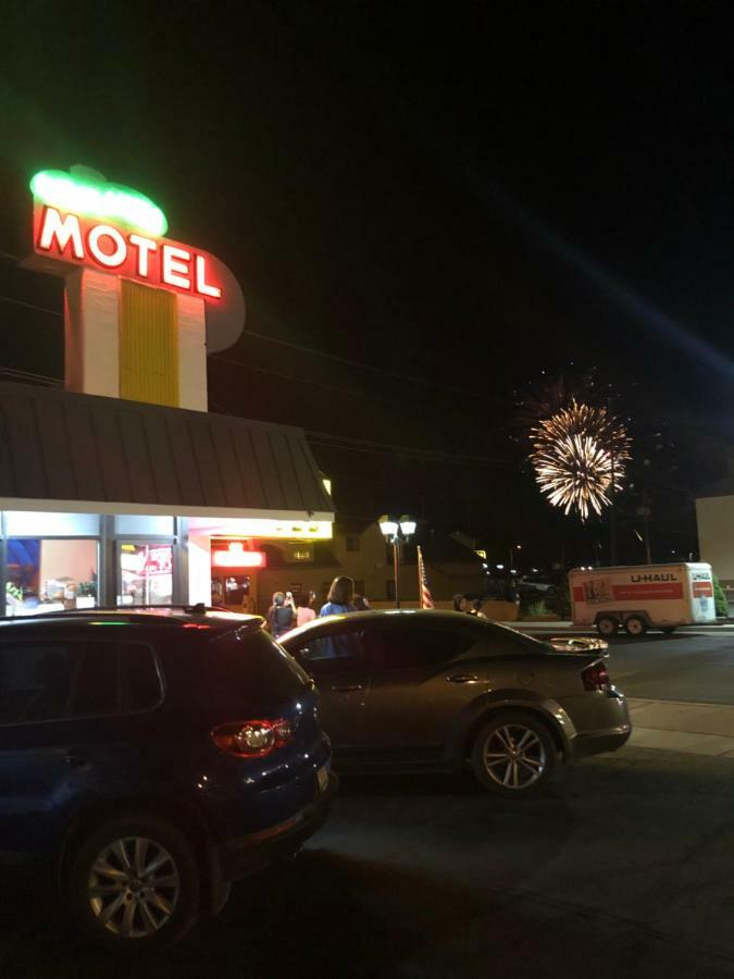 Highlander Motel 윌리엄스 외부 사진